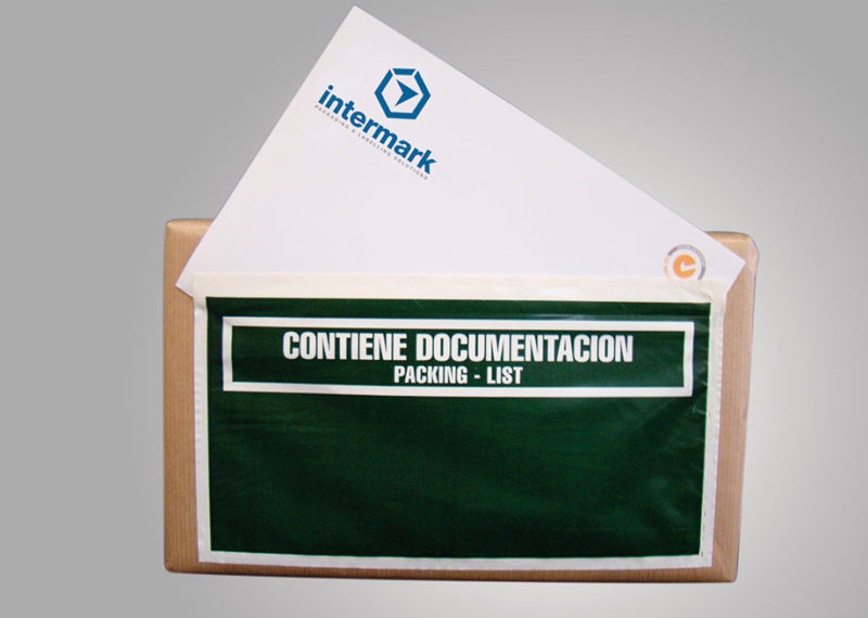 Sobre packing-list. Sobre contiene documentación de plástico autoadhesivo. Intermark.